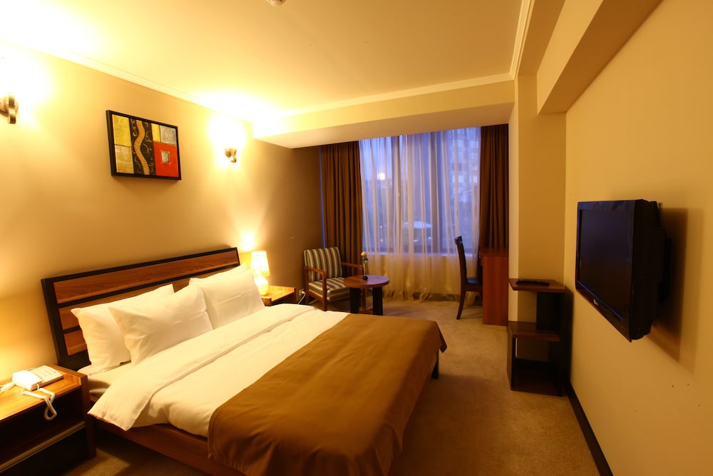 Luxury Suite photo 1