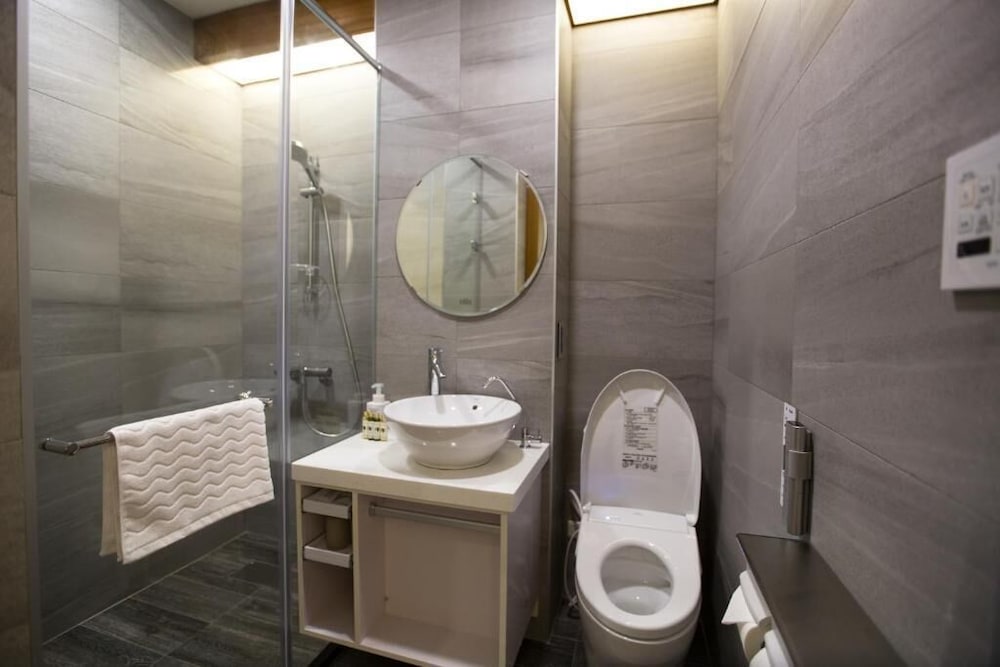 Quadruple Room - Photo 6