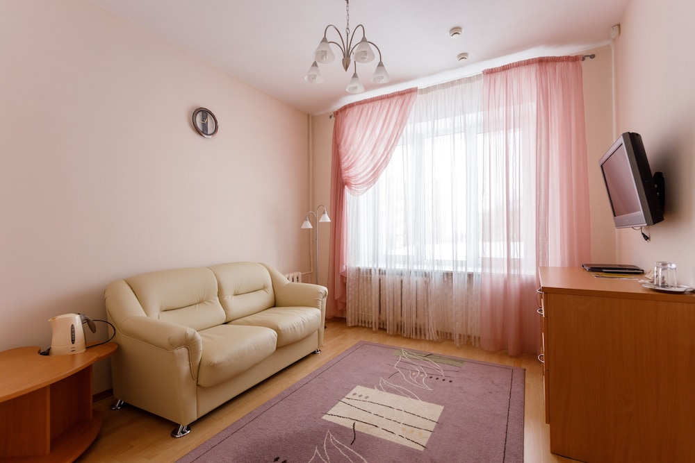 Suite (2 rooms) photo 2