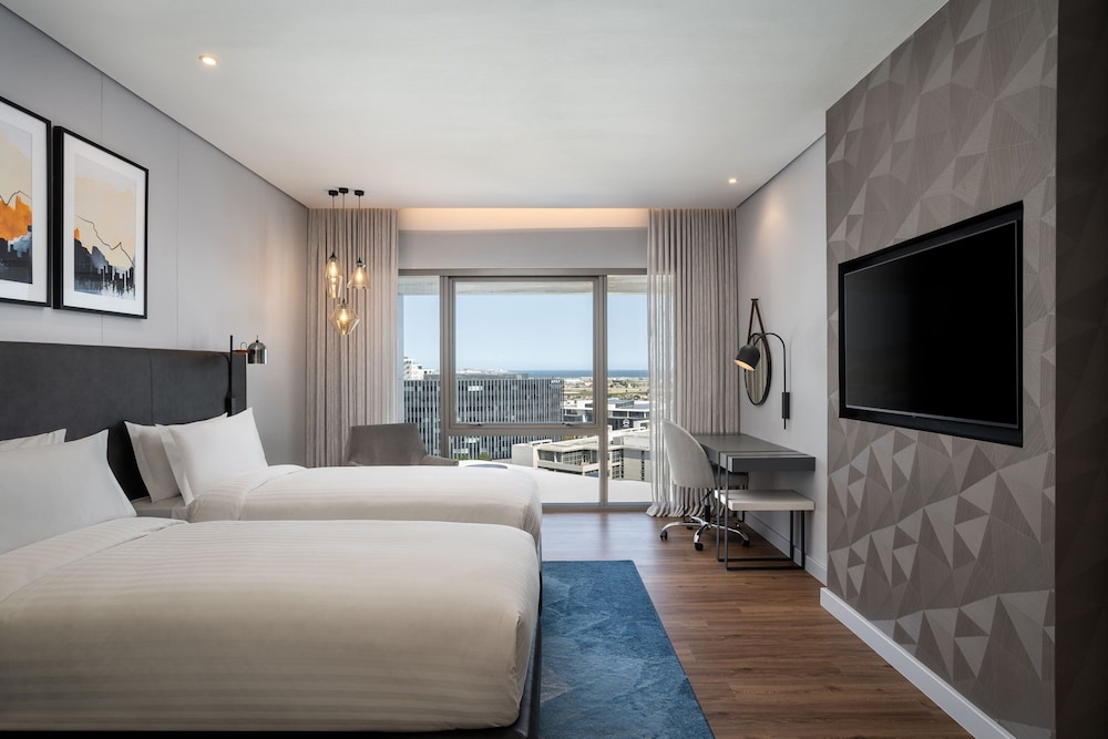 Room, 1 King Bed (View) - Photo 2