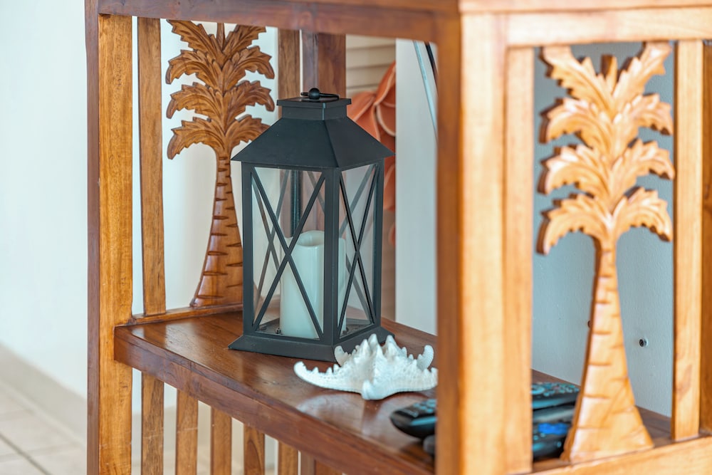 High Floor Ocean View Condo (King Bed and Parking): City Condo, 1 Bedroom, Balcony, Ocean View (0076) photo
