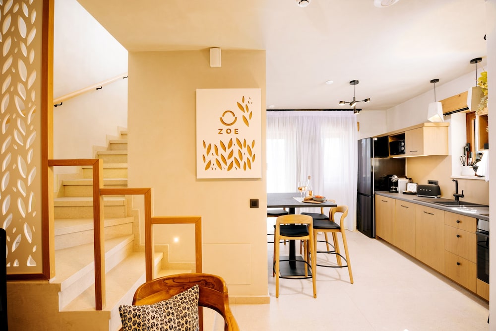 Maisonette 1 Bedroom Sea View with Hot Tub, Zoe photo 2
