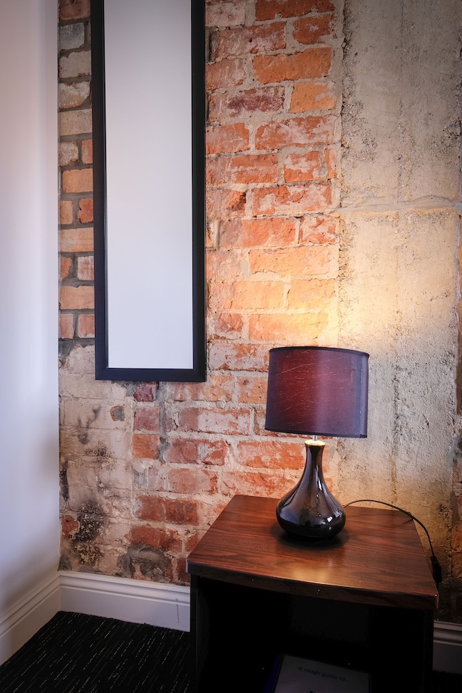 Double Room thumbnail 5