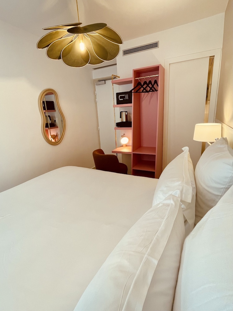Superior Double or Twin Room photo 1