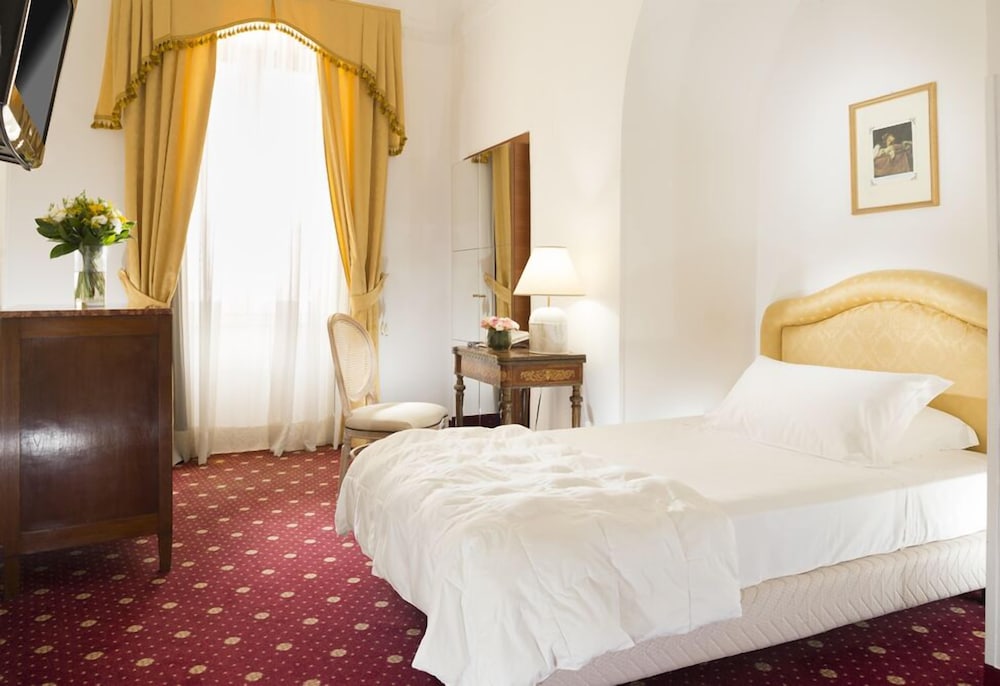 Standard Double Room - Photo 5
