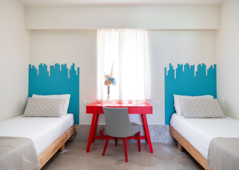 Family Room, 2 Bedrooms (4 people)