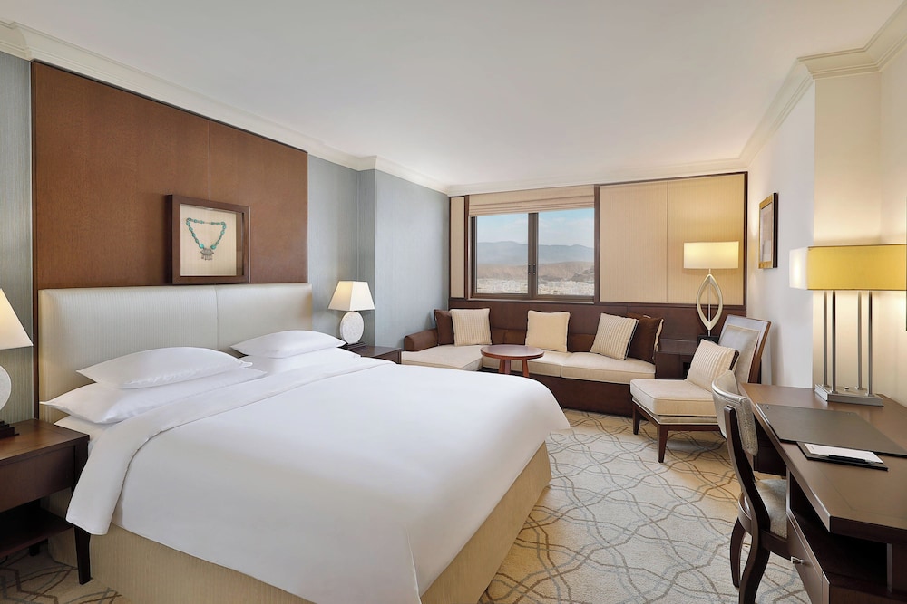Club Room, 1 King Bed