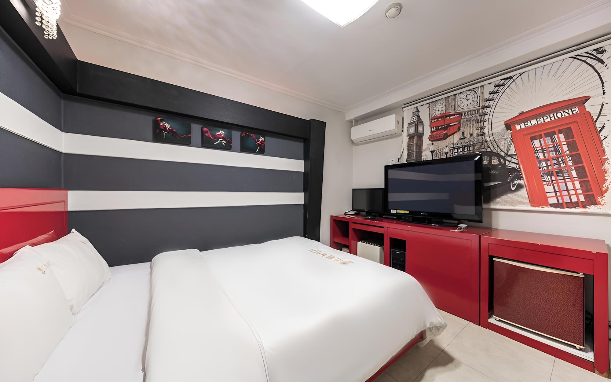 Room (Standard room ((Netflix+Disney Plus+7) - Photo 1