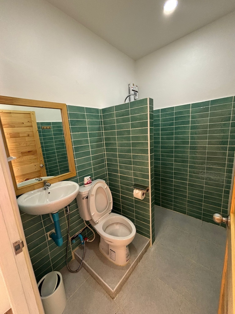 Classic Double or Twin Room, City View