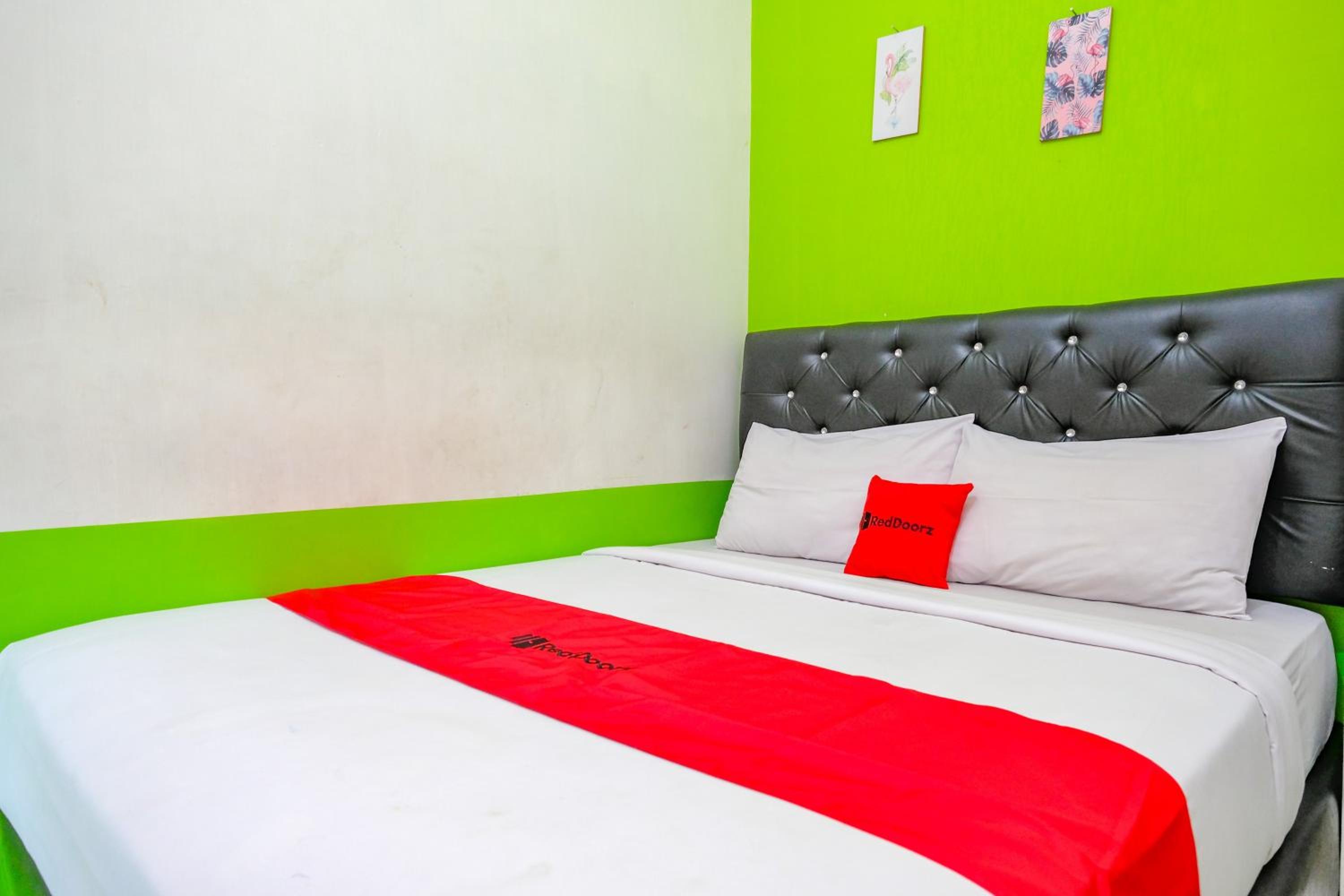 Standard Double Room - Photo 8