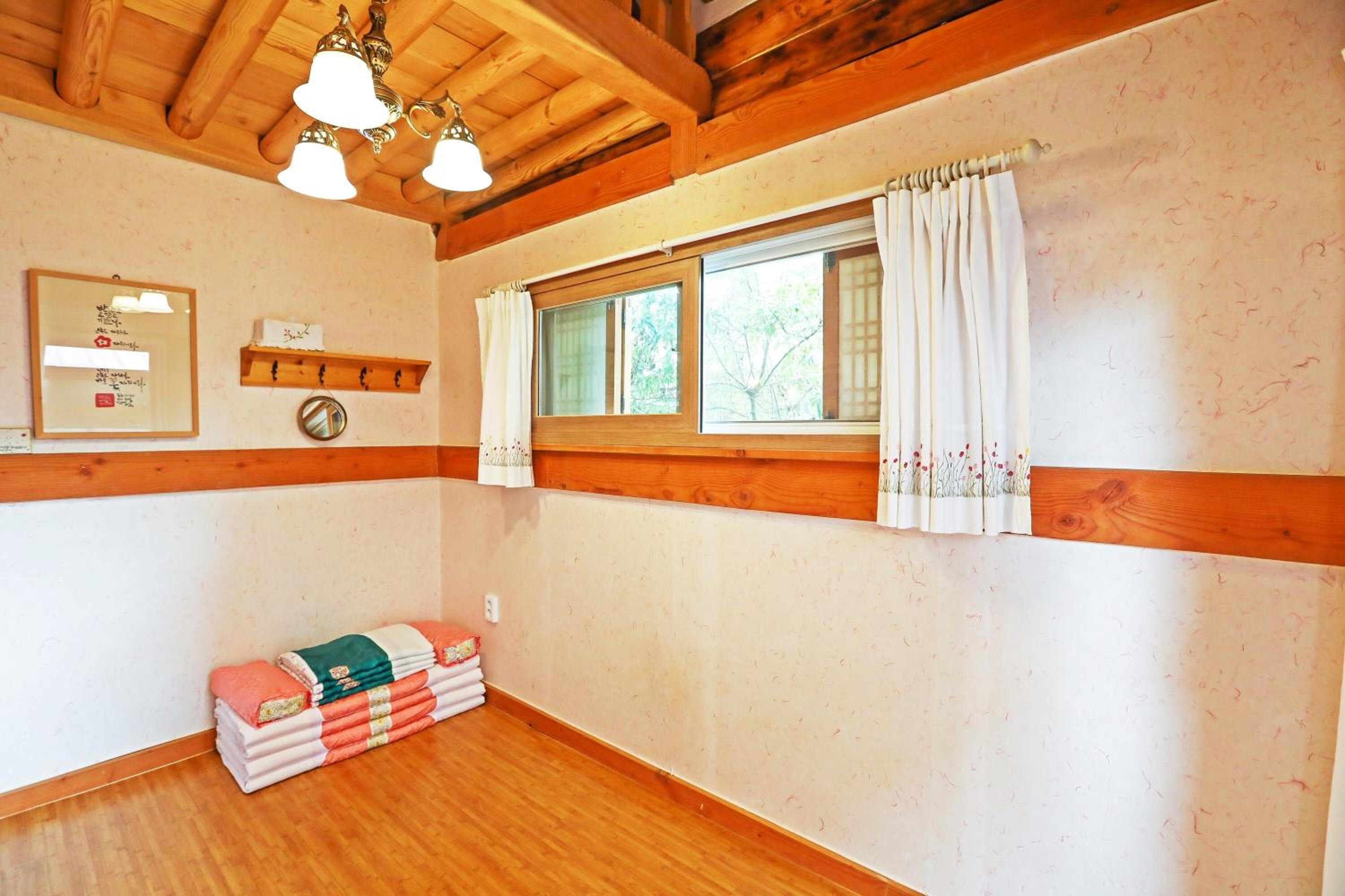 quadruple room 2 photo 3