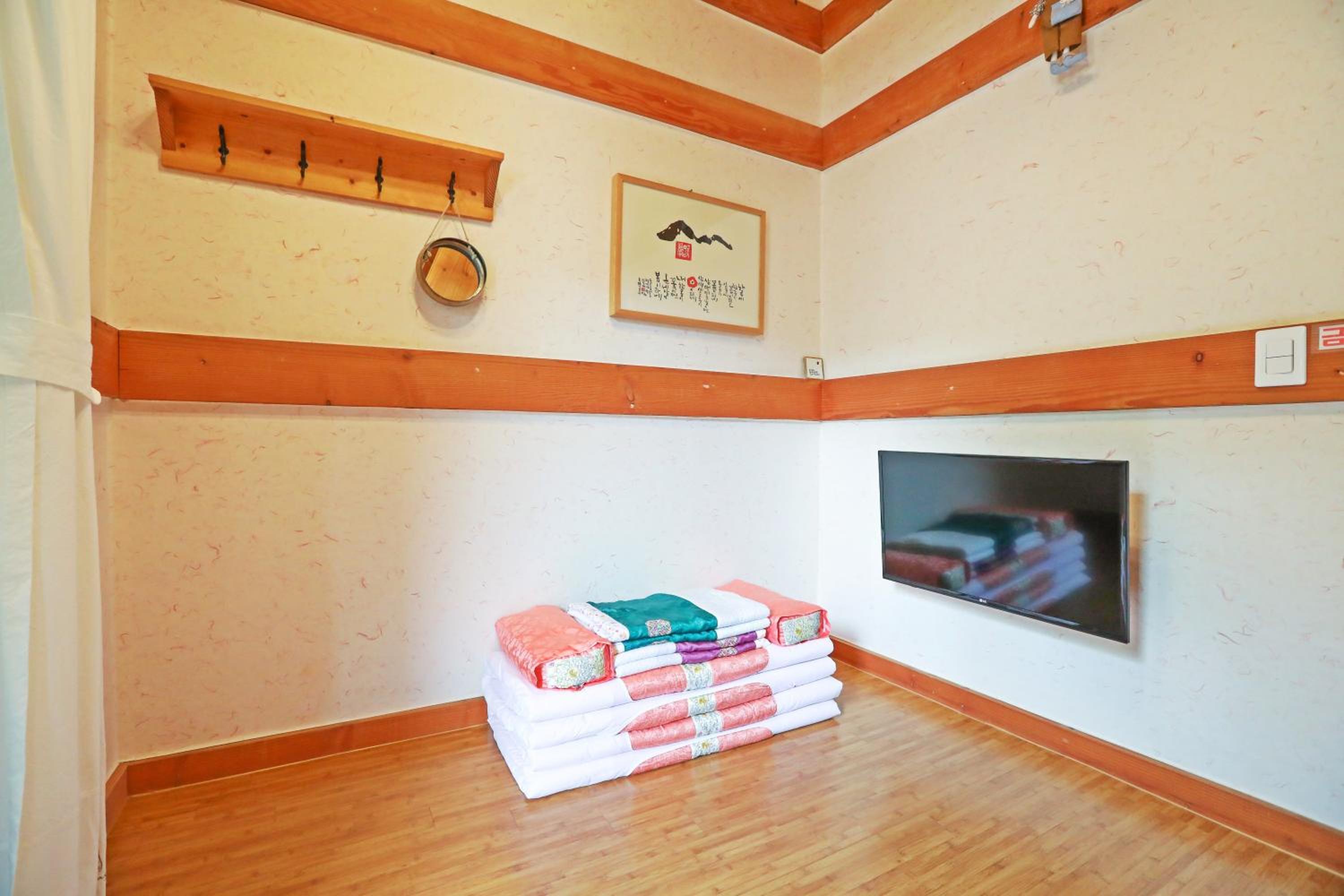 Double Room 2 photo 3