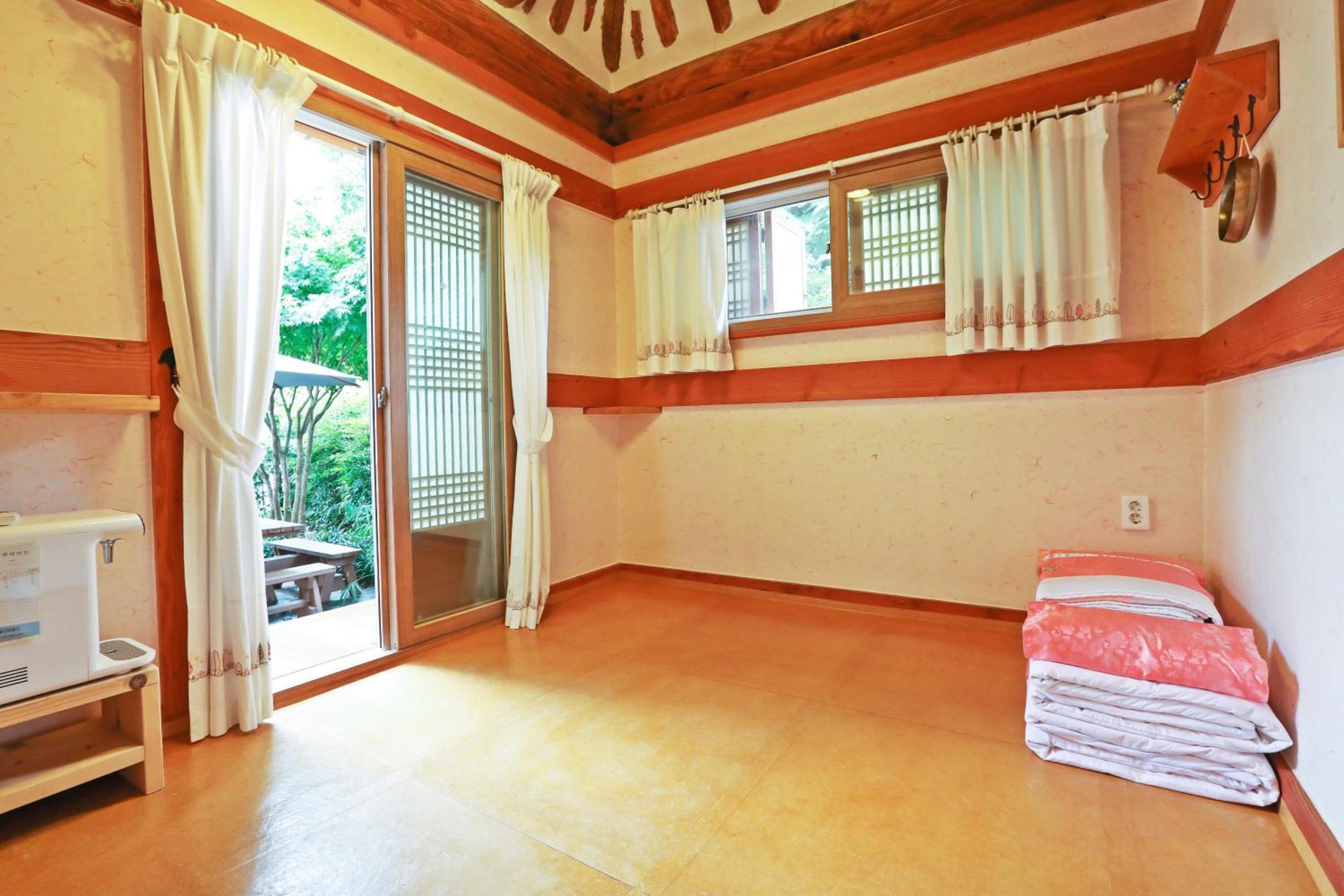 Double Room 3 photo 2