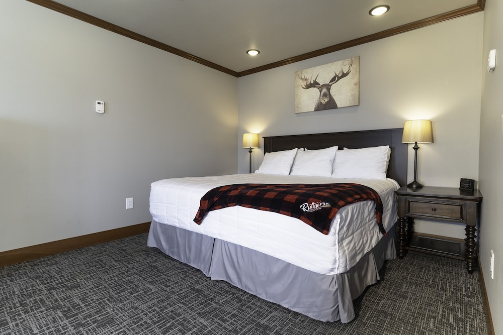 Main Lodge Birchmont Suite (No Pet) photo 3