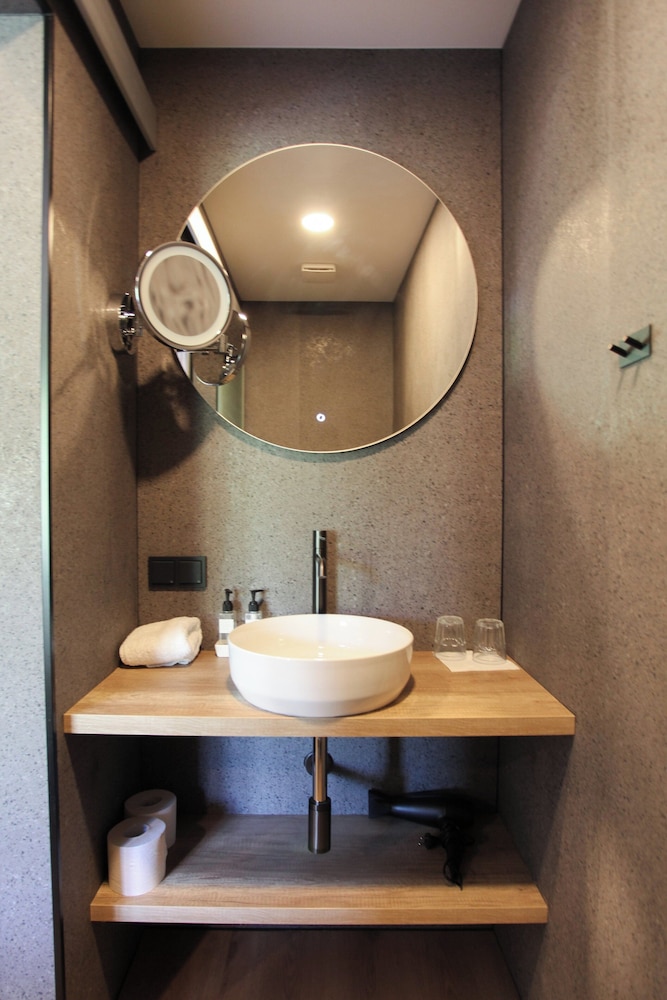 Double Room, Mobility Accessible photo 2