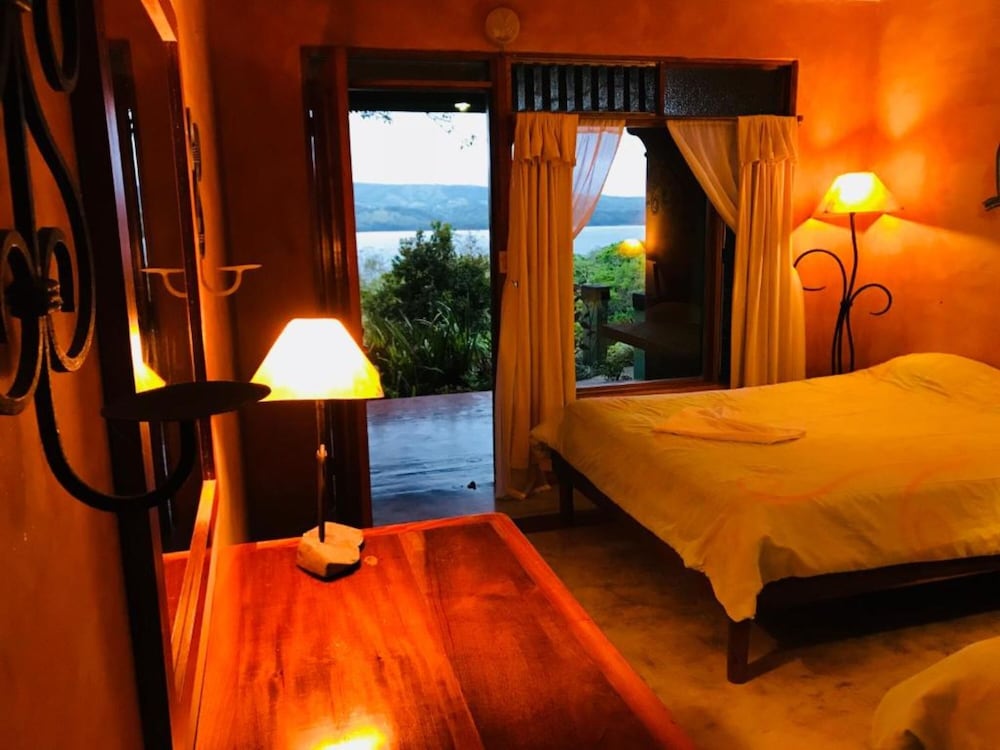 Standard Room, Lake View photo 1