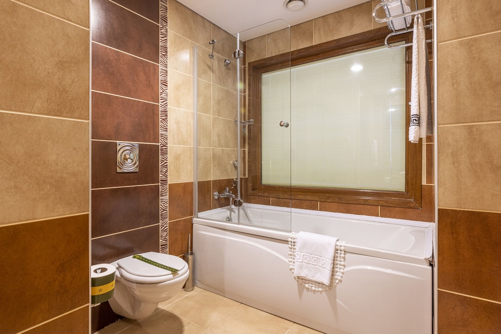 Standard Double Room Single Use - Photo 5