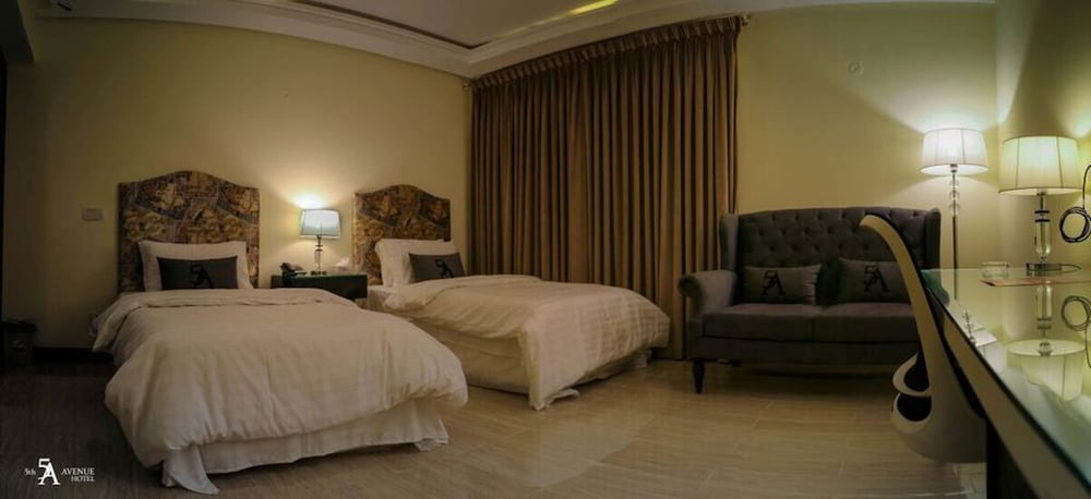 Executive Room photo 3