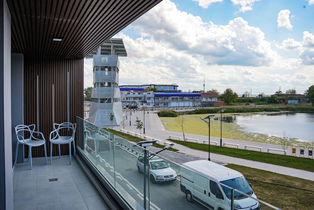 Double Room, Balcony, Lake View