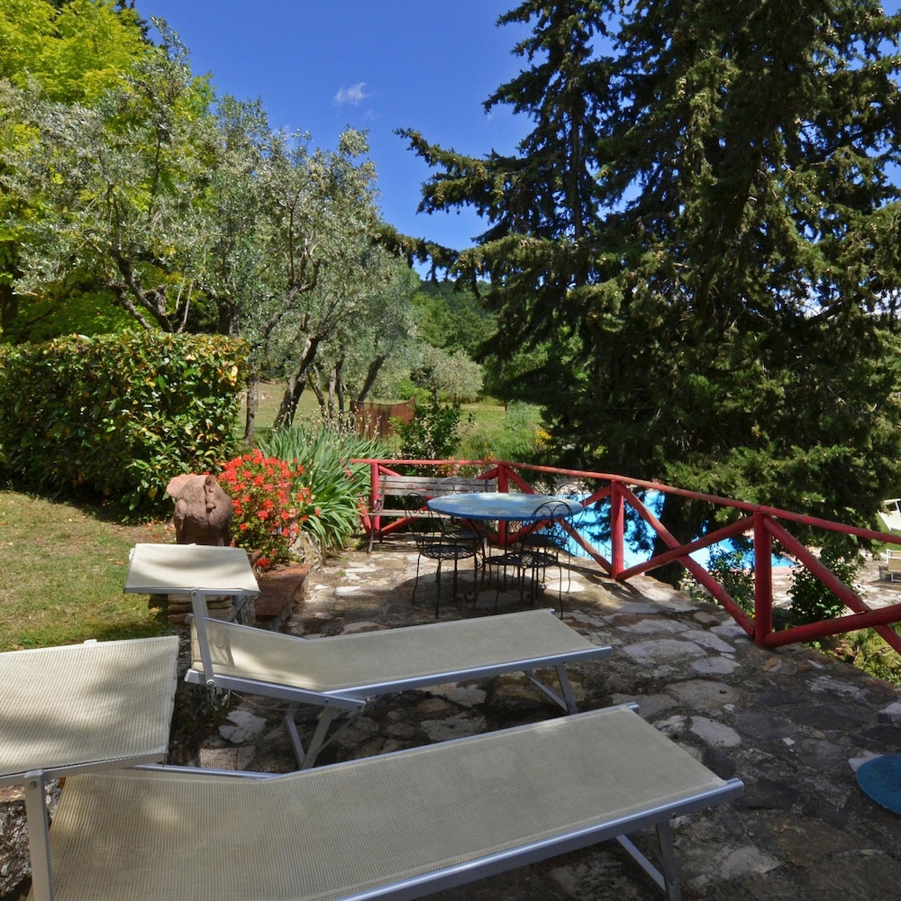 Villa photo 2