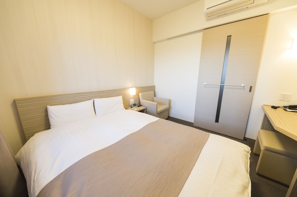 Double Room, 1 Double Bed, Non Smoking [Must Be Vaccinated With Proof, Late Check Out 1pm] - Photo 6