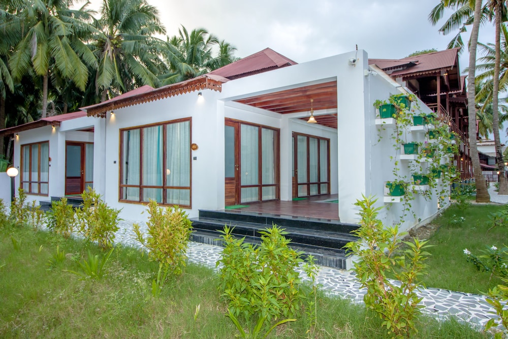 The Beach Mansion photo 1