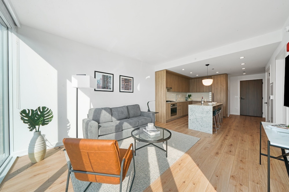 Executive Suite, 1 Bedroom - Photo 3