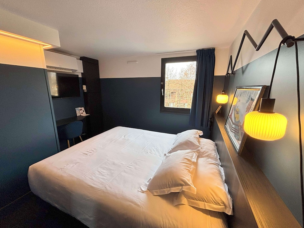Comfort Room, 1 Queen Bed, Non Smoking - Photo 2