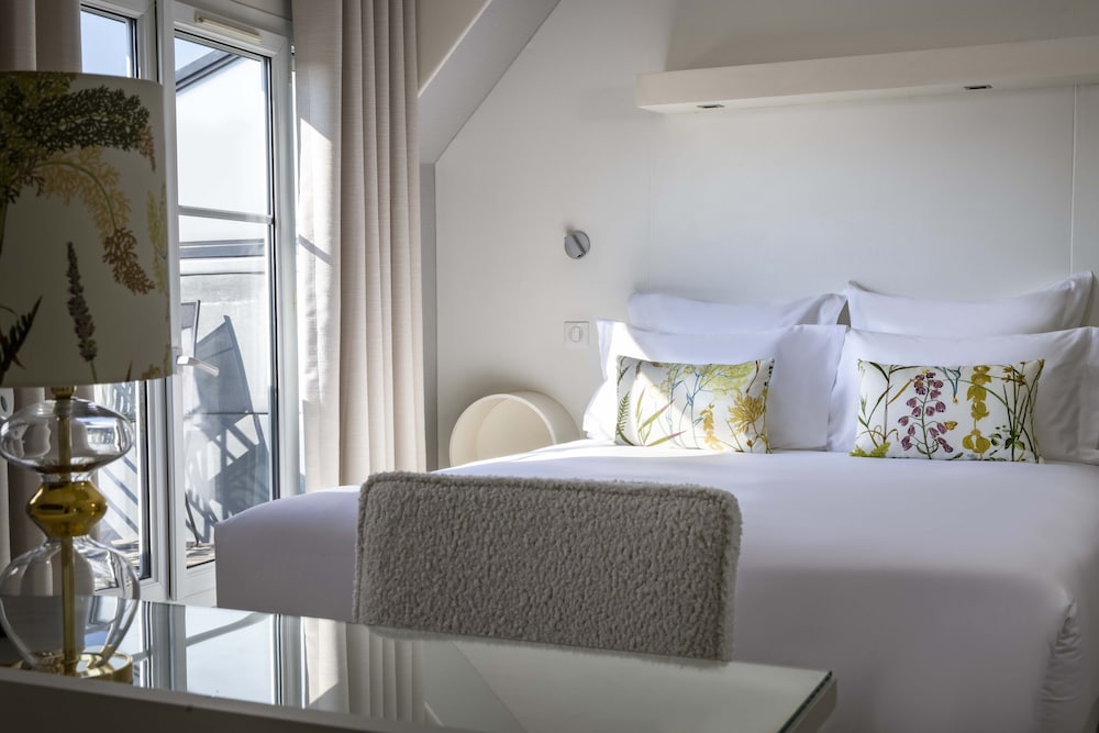 Luxury Room, Terrace (View on the Eiffel Tower) photo 3