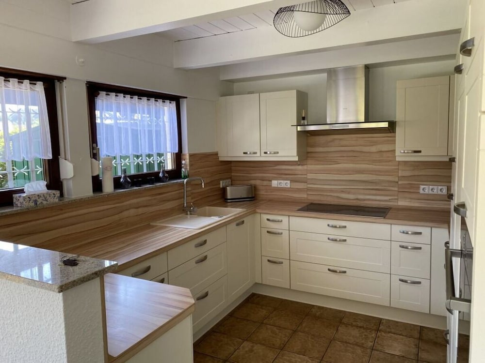 House photo 2