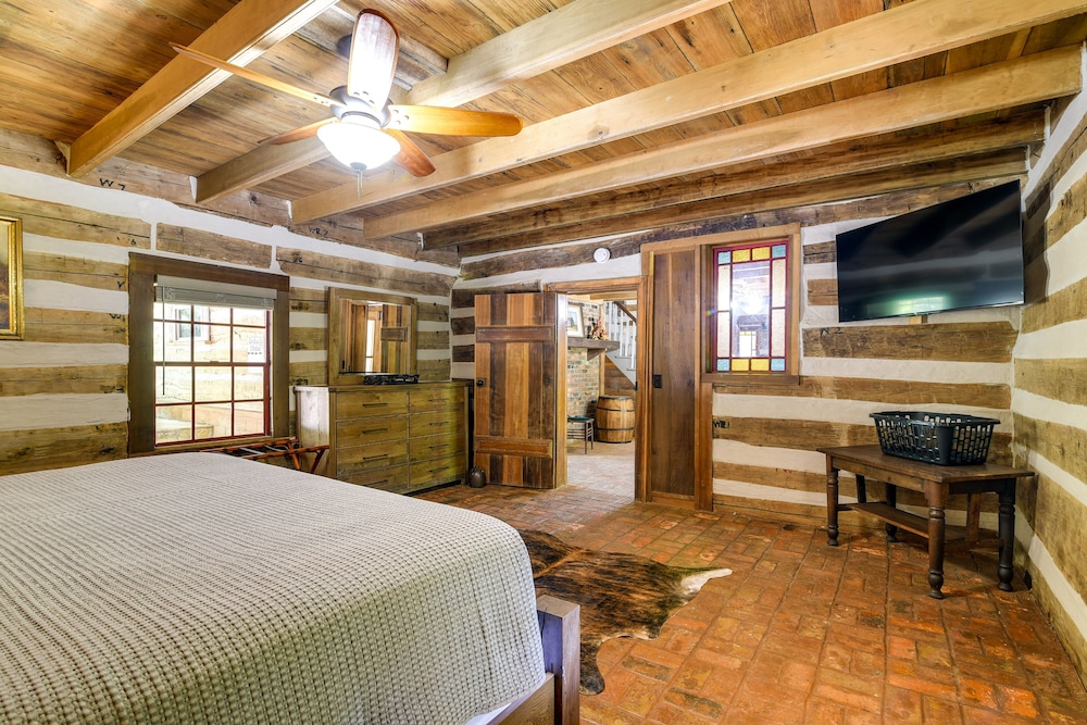 House (2 Bedrooms) photo 2