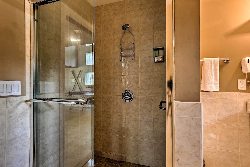 House (Multiple Bedrooms) photo 2