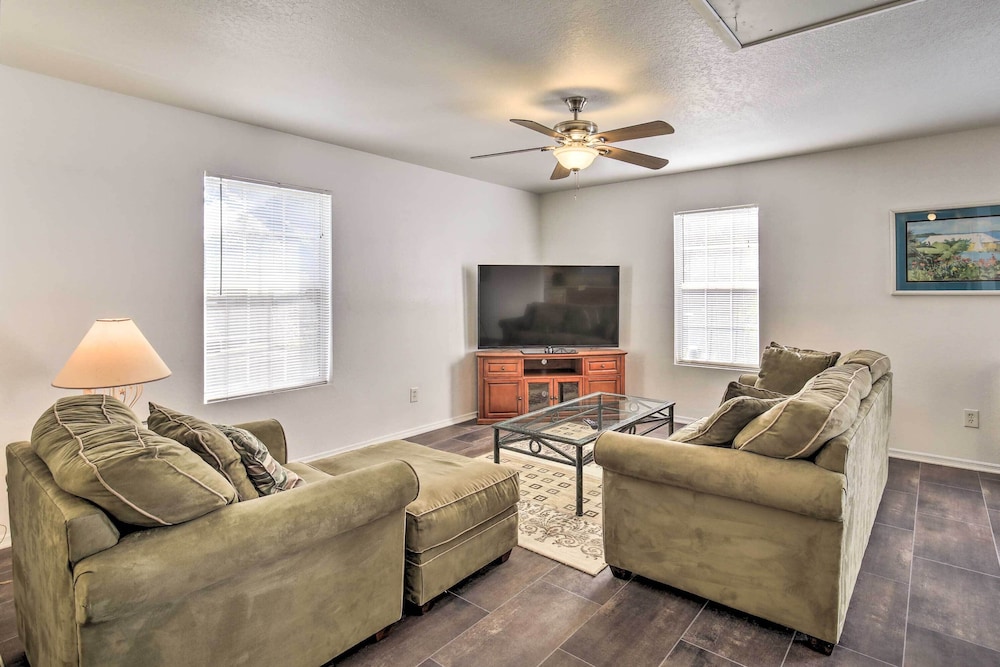 House (4 Bedrooms) photo 1