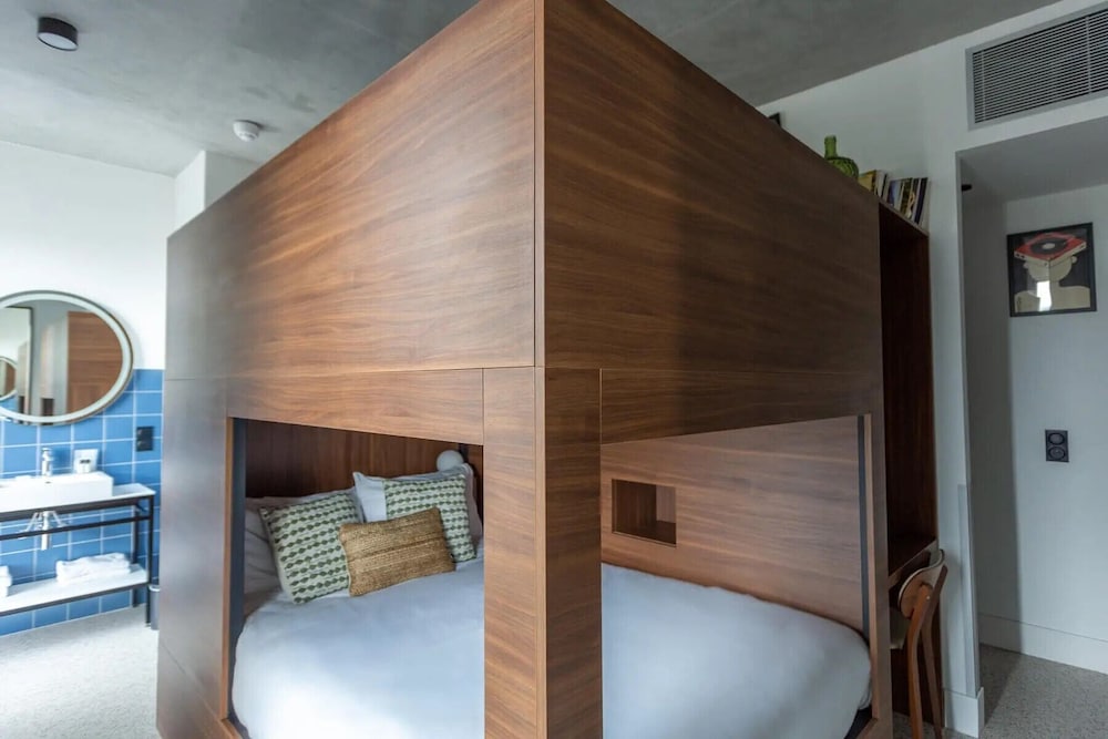 Twin Room, 2 Queen Beds - Photo 1