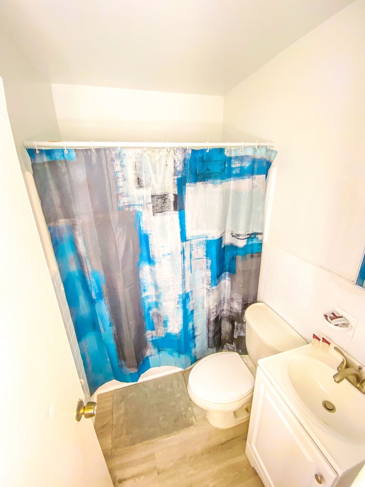 Signature Studio Suite, Multiple Beds, Pool View photo 2