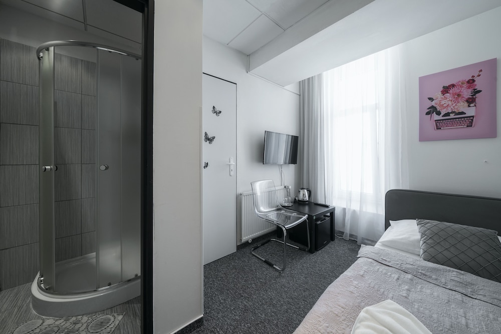 Economy Single Room photo 2
