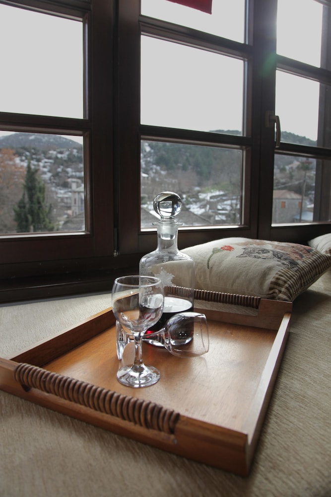 Double or Twin Room, Mountain View photo 3