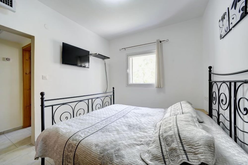 Apartment, 1 Bedroom (Nehemia St 20 Flat 16) photo 2