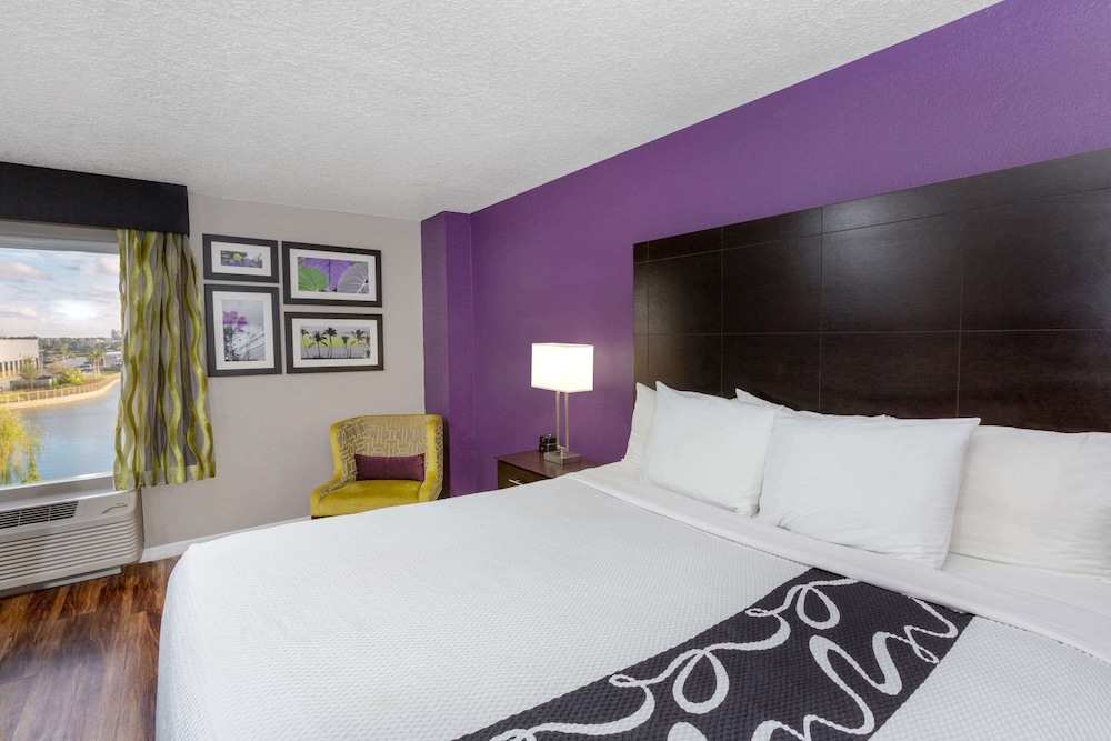 Available room
