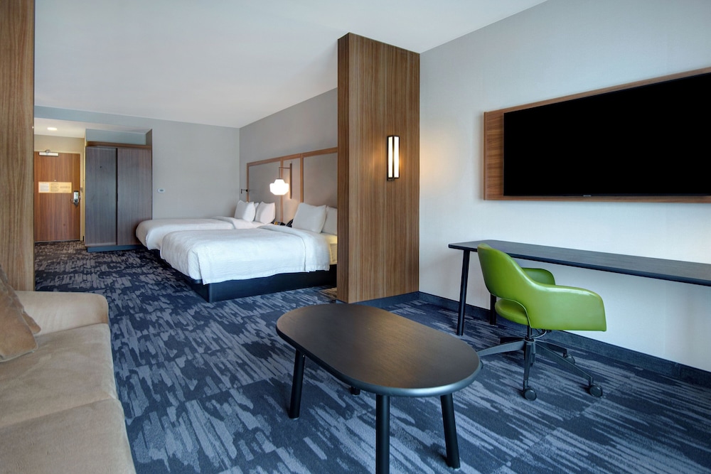 Suite, Multiple Beds photo 1