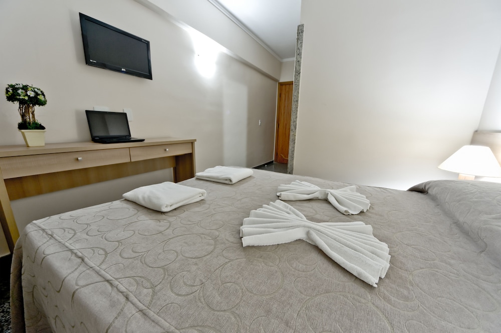 Standard Double Room - Photo 3