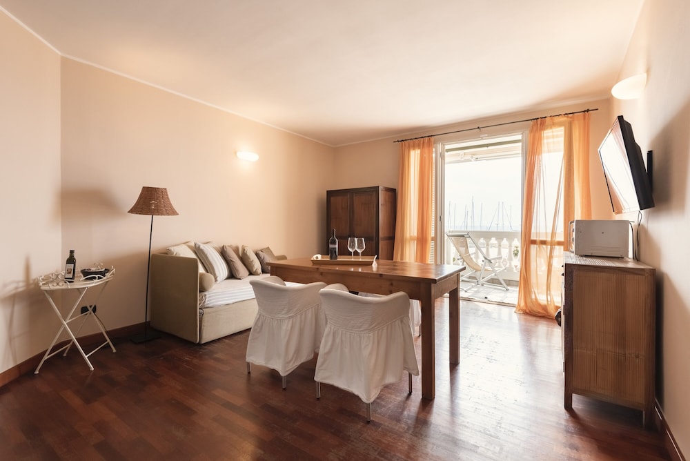 Suite, Balcony, Sea View photo 1