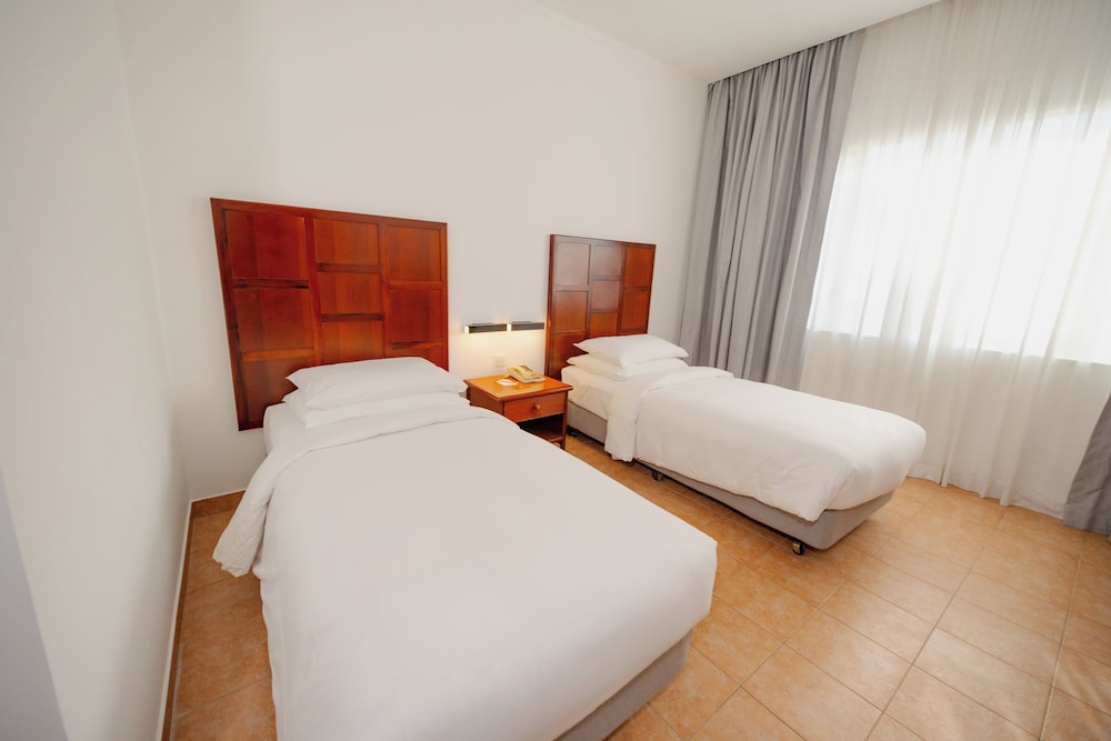 superior twin room - Photo 9