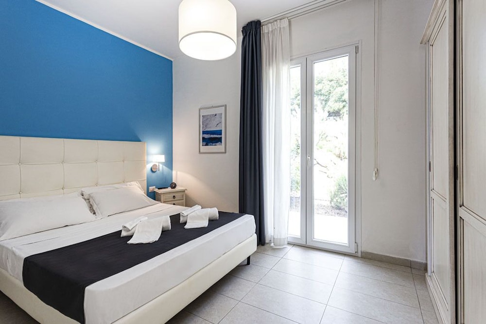 Luxury Apartment photo 3