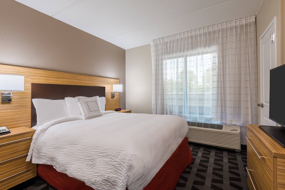 2 Bedroom Suite