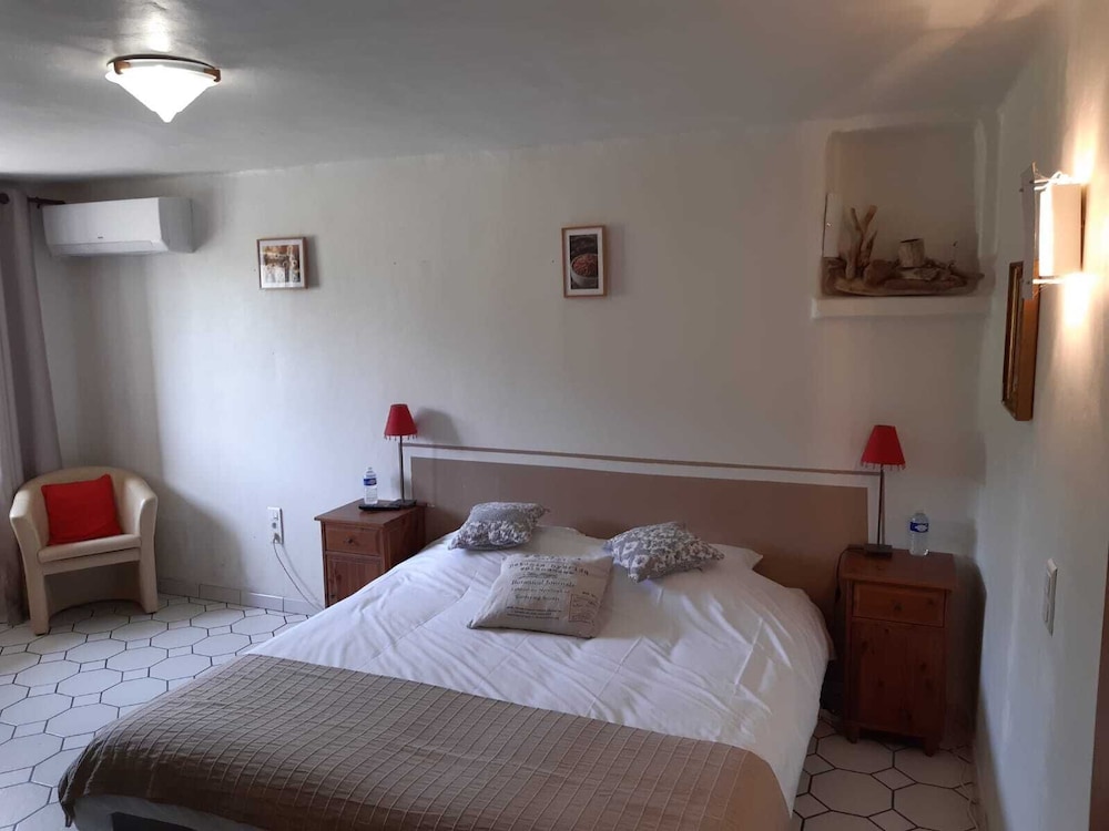 Room (La Rustique) photo 1