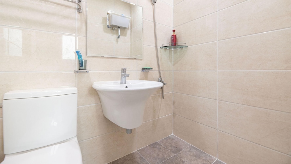 Basic Room, 1 Bedroom (Room 302) - Photo 7
