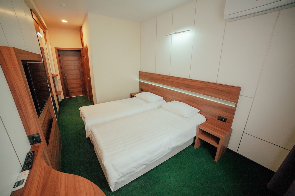 Standard Twin Room photo 3