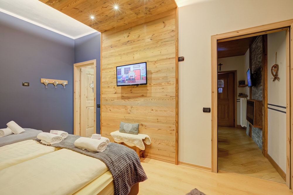 Family Apartment, Multiple Bedrooms (Giglio)