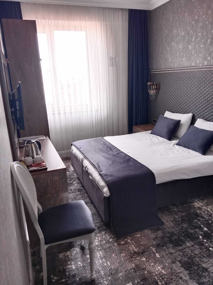 Standard Double Room - Photo 4